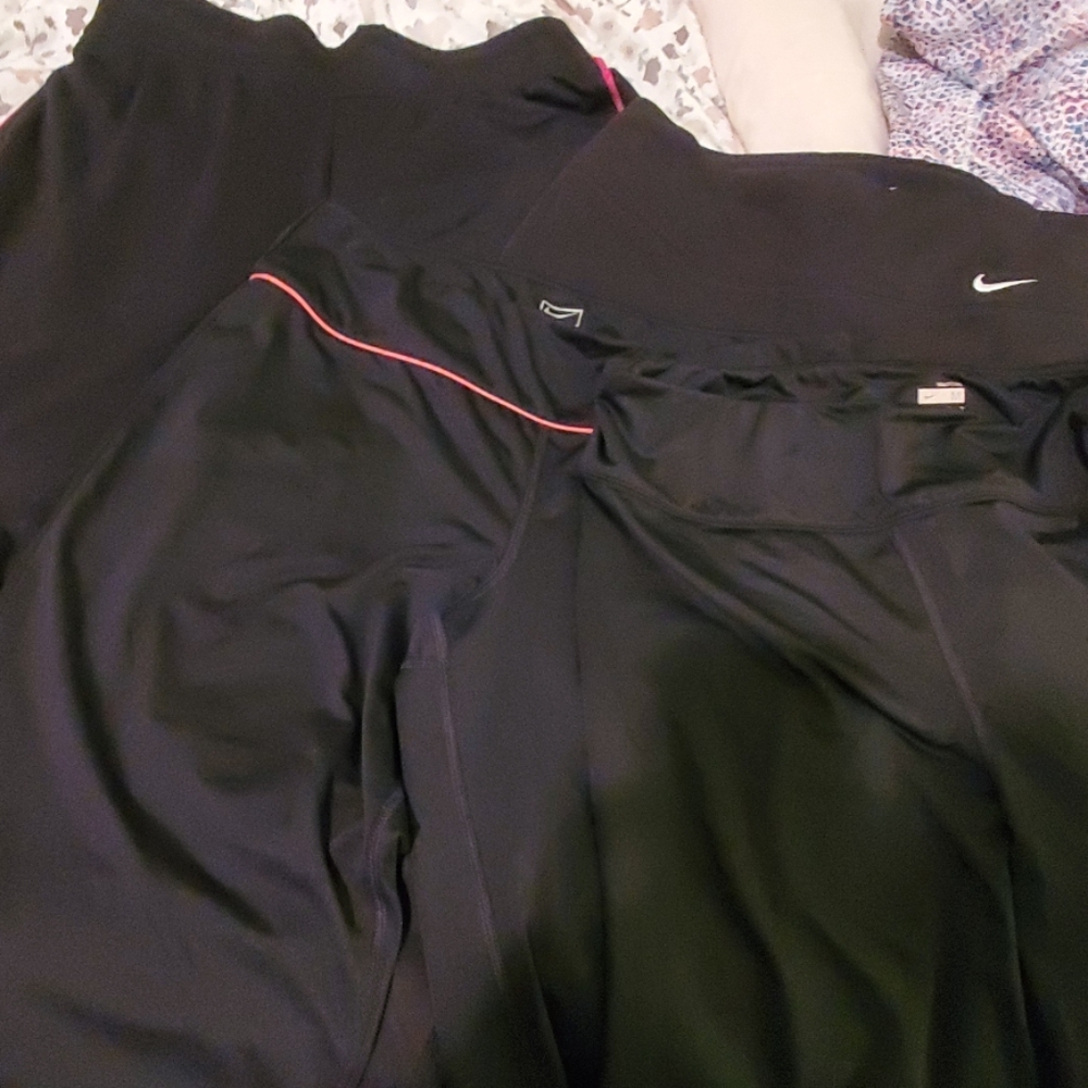 FOUR PAIR LOT NIKE DRI-FIT CAPRIS